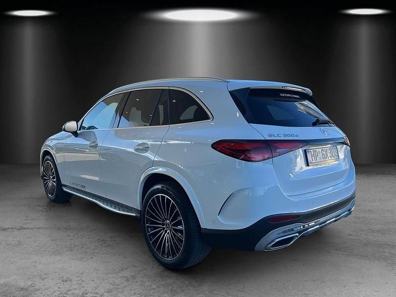 Gebraucht Mercedes GLC300 AMG 269 PS (197 kW) 2025 Weiß SUV