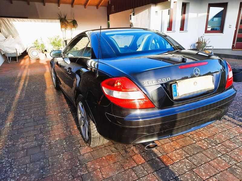 Gebraucht Mercedes SLK200 163 PS (119 kW) 2006 Schwarz Cabrio