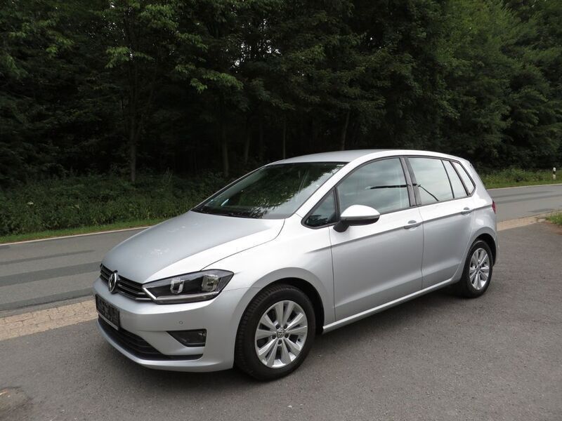 Silber Gebraucht 2014 VW Golf Sportsvan Comfortline Van / Kleinbus | 11.999 € (Fairer Preis) - Bild 1/4