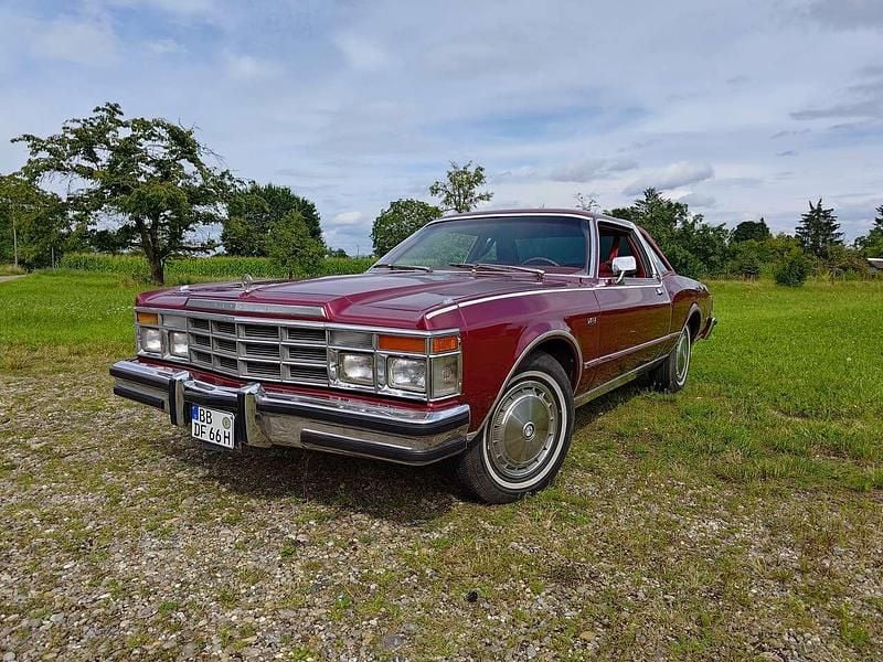 Gebraucht Chrysler Le Baron 144 PS (105 kW) 1977 Rot Coupé