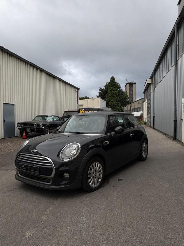 Gebraucht Mini Cooper 136 PS (100 kW) 2014 Schwarz Kleinwagen