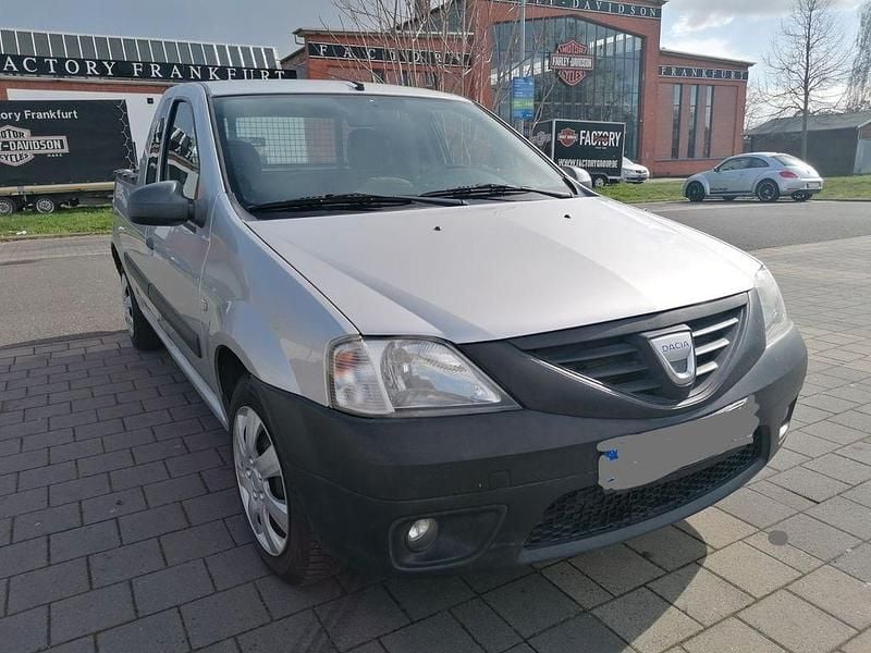 Gebraucht Dacia Logan Pick-Up 88 PS (64 kW) 2011 Pickup