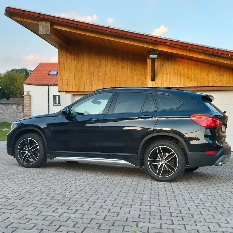 Gebraucht BMW X1 xLine 150 PS (110 kW) 2018 Schwarz SUV