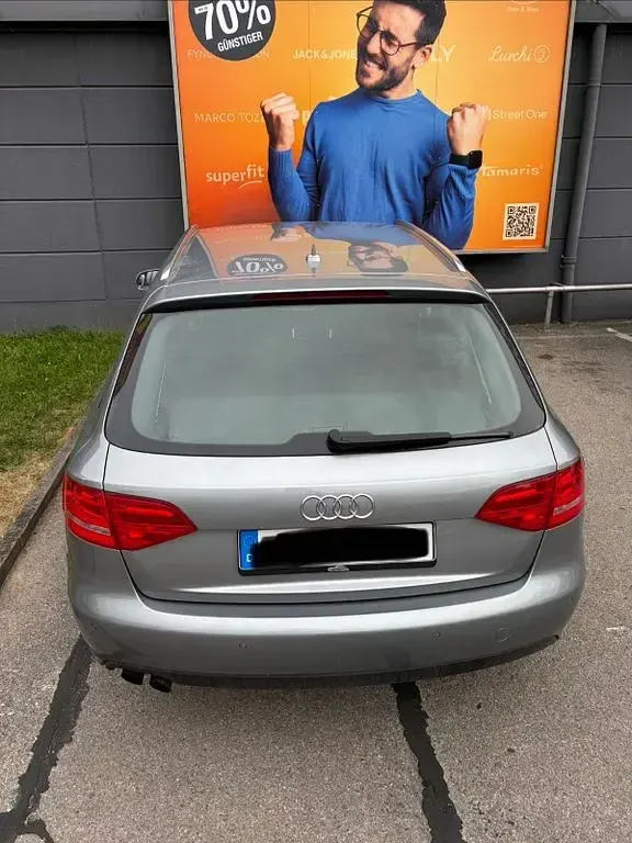 Gebraucht Audi A4 Attraction 120 PS (88 kW) 2011 Silber Kombi