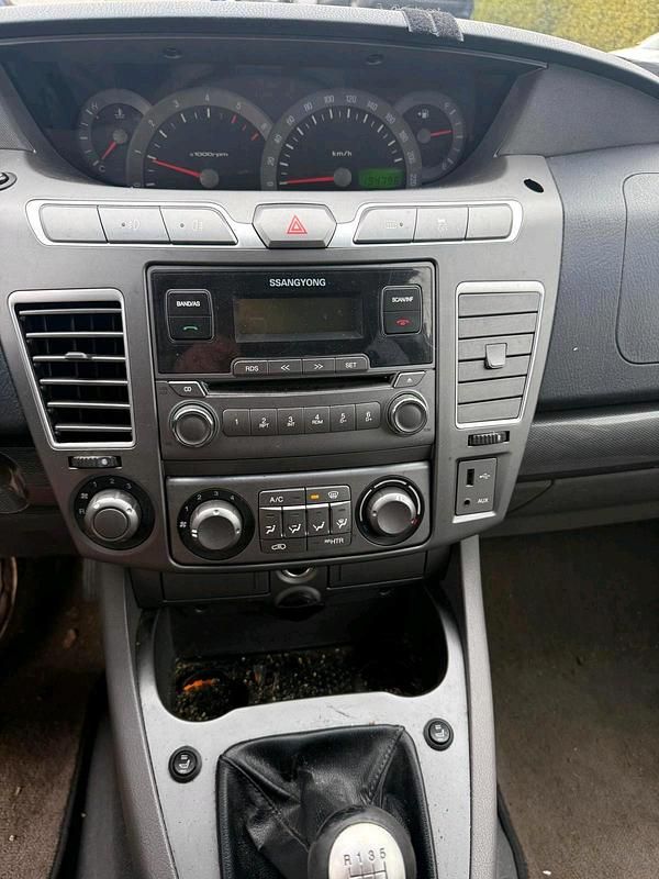 Gebraucht Ssangyong (KGM) Rodius 2015 Grau Van / Kleinbus