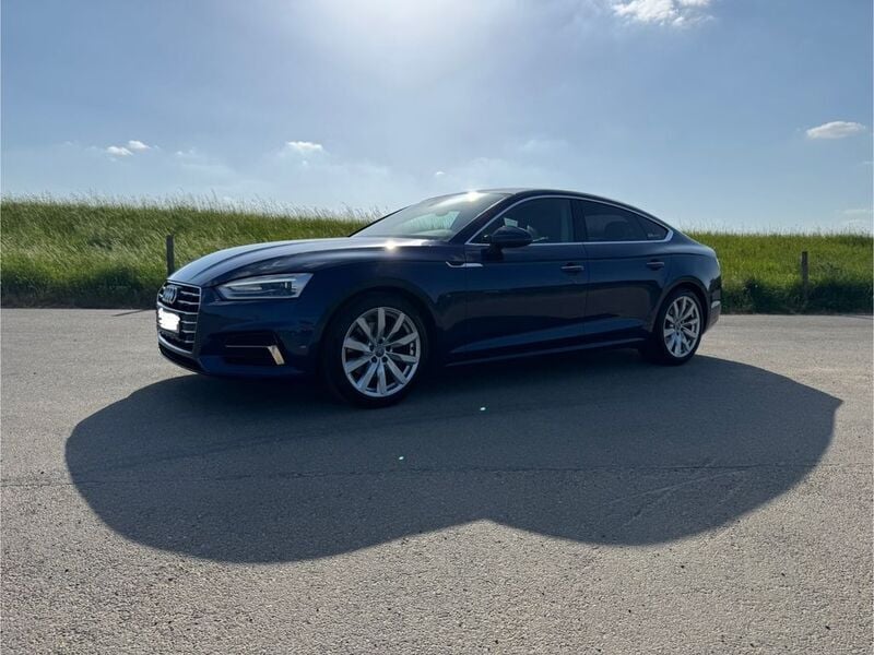 Blau Gebraucht 2018 Audi A5 Sportback Sport Limousine | 22.900 € (Guter Preis) - Bild 1/4