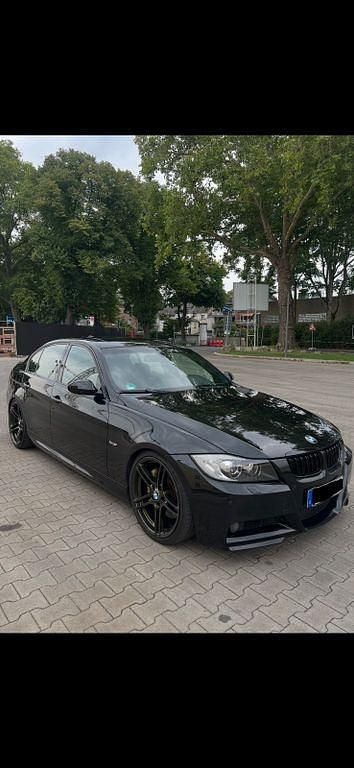 Schwarz Gebraucht 2008 BMW 335 M Sport Limousine | 13.900 € (Fairer Preis) - Bild 1/4