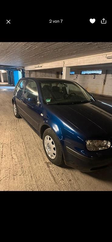 Gebraucht VW Golf IV 101 PS (74 kW) 2002 Blau Kleinwagen