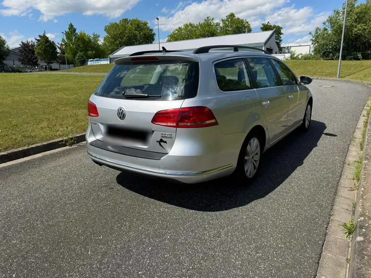 Gebraucht VW Passat 140 PS (102 kW) 2014 Grau Kombi