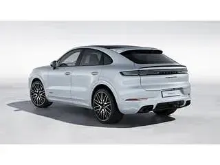 Neu Porsche Cayenne Coupe GTS 500 PS (367 kW) 2026 Silber SUV