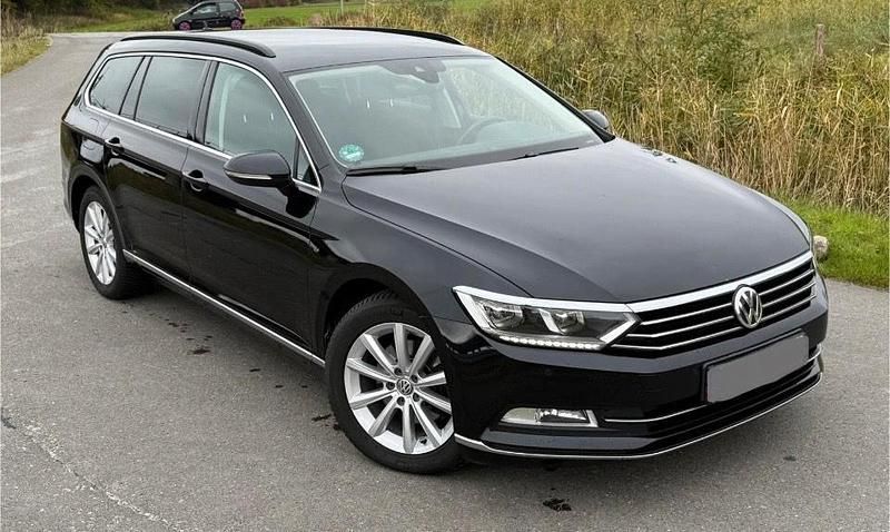 Schwarz Gebraucht 2018 VW Passat Kombi | 9.500 € (Superpreis) - Bild 1/4