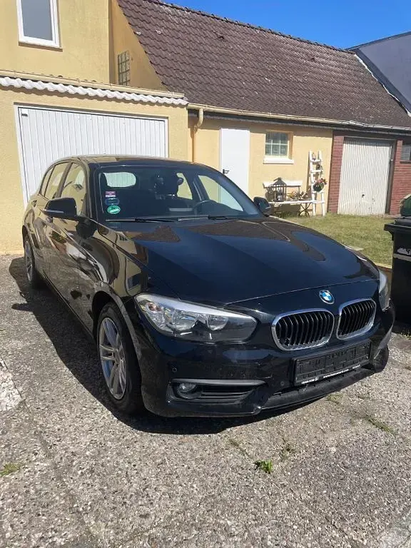 Używany BMW 116 Advantage 109 KM (80 kW) 2016 Czarny Hatchback