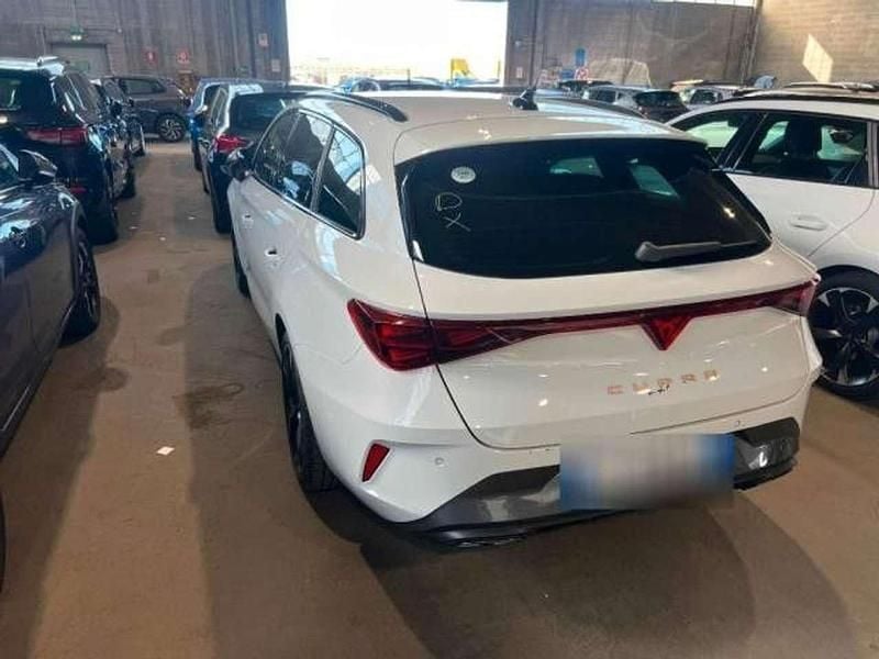 Gebraucht Cupra Leon 150 PS (110 kW) 2025 Glacial weiß metallic Kombi