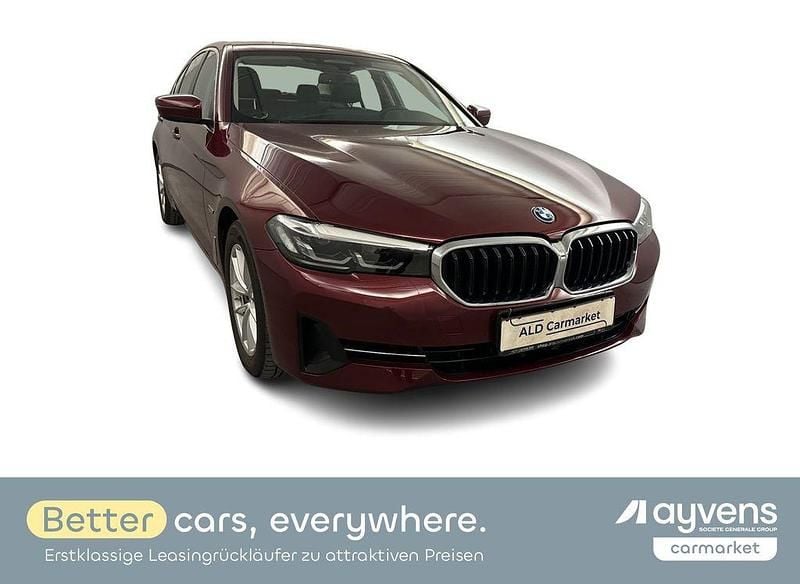 Rot Gebraucht 2022 BMW 545e Sport Line Limousine | 42.980 € (Guter Preis) - Bild 1/4