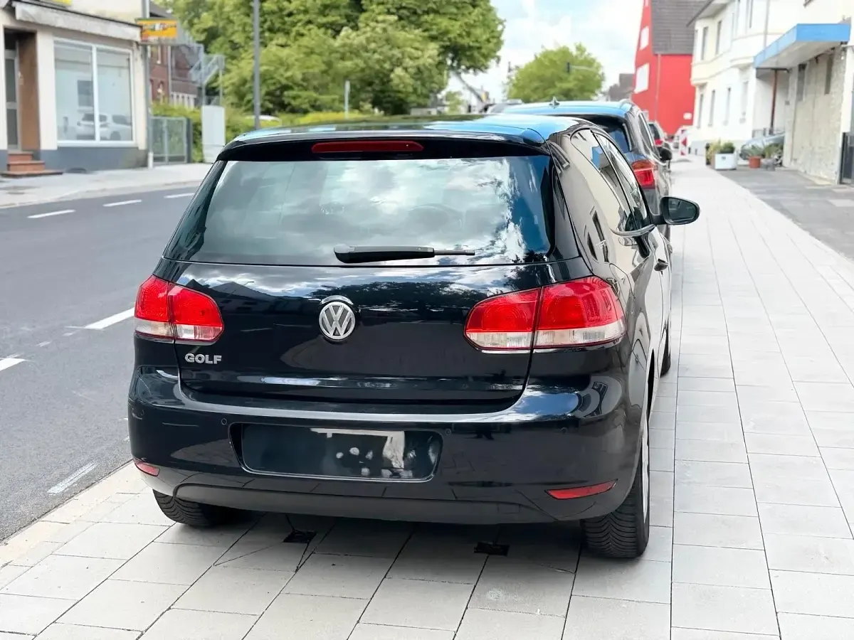 Brugt VW Golf Team 80 HK (58 kW) 2010 Sort Coupe