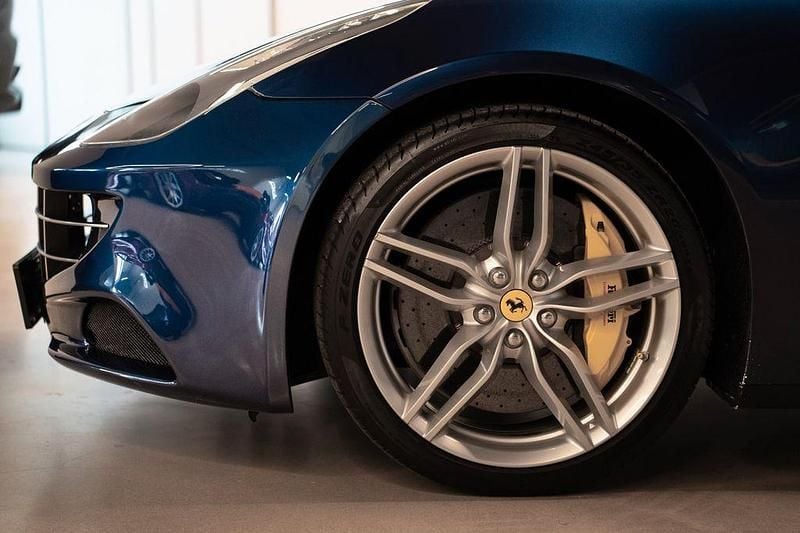 Usata Ferrari FF 659 CV (484 kW) 2012 Blu Station wagon