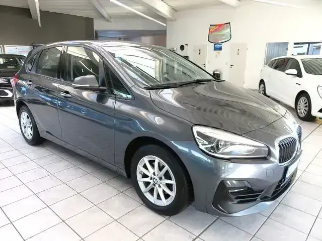 Gebraucht BMW 216 Active Tourer Performance 116 PS (85 kW) 2020 Grau Van / Kleinbus