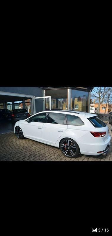 Weiß Gebraucht 2015 Cupra Leon Kombi | 16.500 € (Fairer Preis) - Bild 1/4
