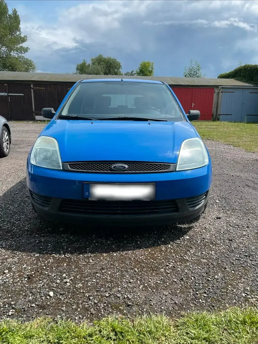 Gebraucht Ford Fiesta 80 PS (58 kW) 2003 Blau Kleinwagen