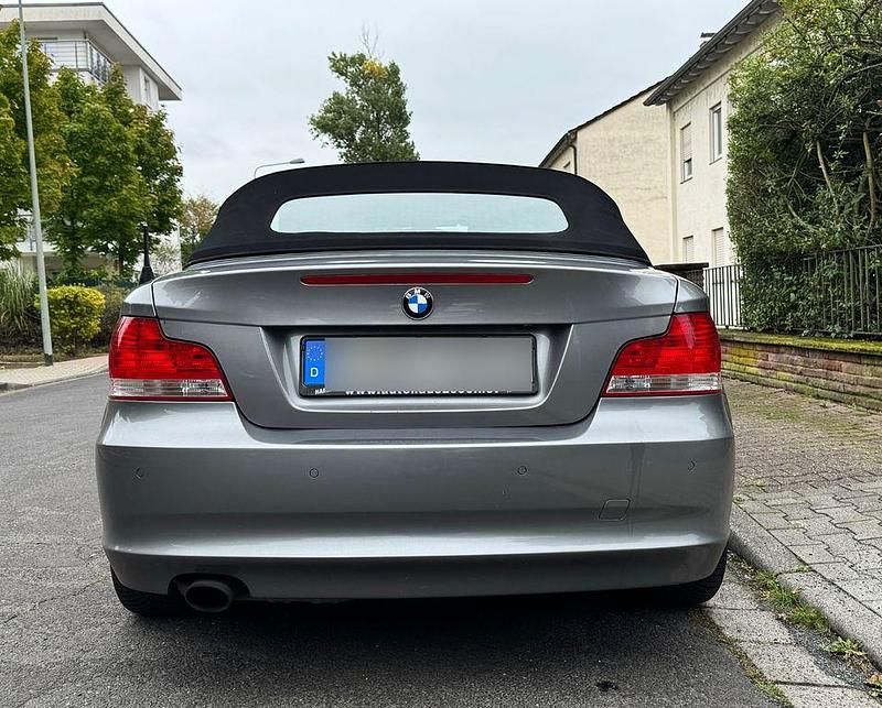 Gebraucht BMW 120 Cabriolet 170 PS (125 kW) 2009 Grau Cabrio