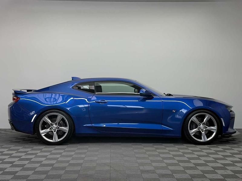 Gebraucht Chevrolet Camaro 453 PS (333 kW) 2018 Vector/electric blue metallic Coupé