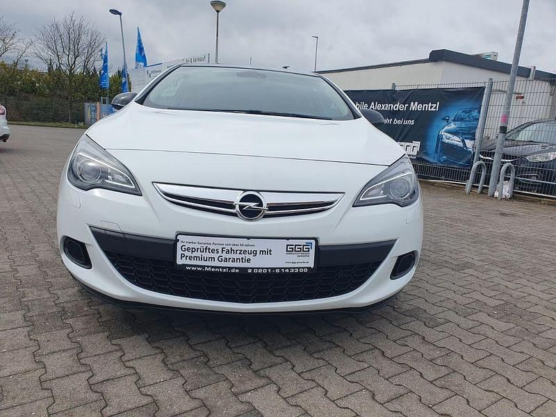 Gebraucht Opel Astra GTC 200 PS (147 kW) 2014 Weiß Limousine