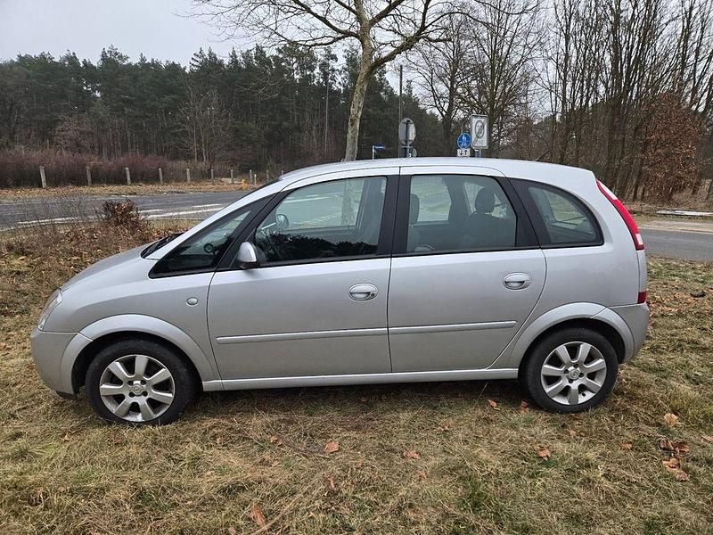Gebraucht Opel Meriva 125 PS (91 kW) 2005 Silber Van / Kleinbus