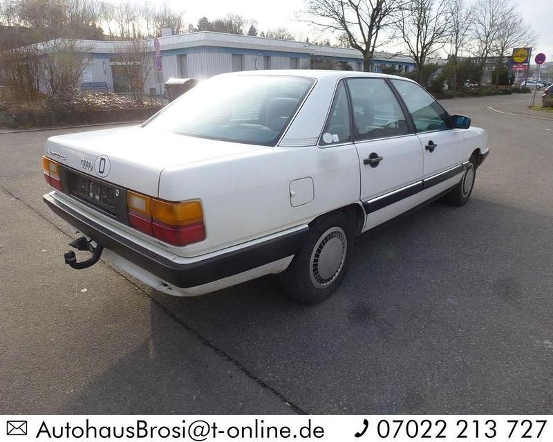 Second-hand Audi 100 137 CP (100 kW) 1987 Alb Berlinǎ