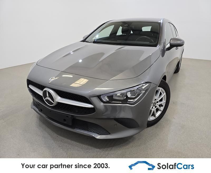 Grau Gebraucht 2021 Mercedes CLA180 Shooting Brake Kombi | 21.720 € (Guter Preis) - Bild 1/4