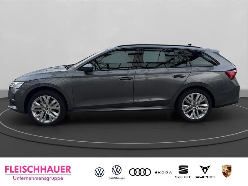Neu Skoda Octavia Selection 150 PS (110 kW) 2026 Grau Kombi