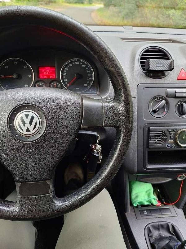 Gelb Gebraucht 2010 VW Caddy Van / Kleinbus | 4.700 € (Guter Preis) - Bild 1/4
