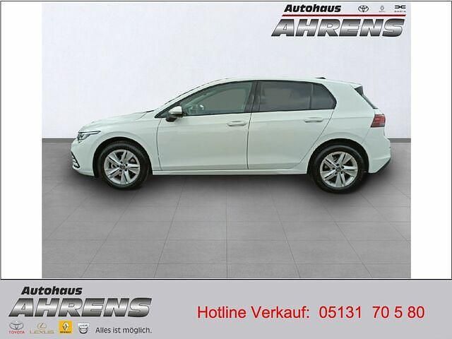 Gebraucht VW Golf VIII Active 110 PS (80 kW) 2021 Pure white Limousine