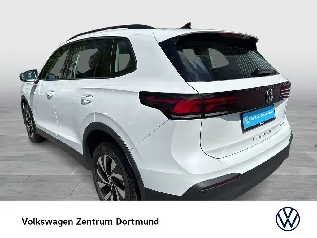 Gebraucht VW Tiguan Life 204 PS (150 kW) 2025 Weiß SUV