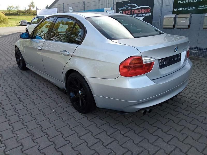 Używany BMW 325 Performance 218 KM (160 kW) 2005 Srebrny Sedan/Limuzyna