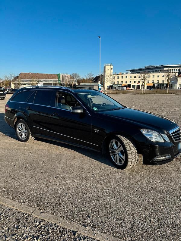 Gebraucht Mercedes E350 231 PS (169 kW) 2010 Schwarz Kombi