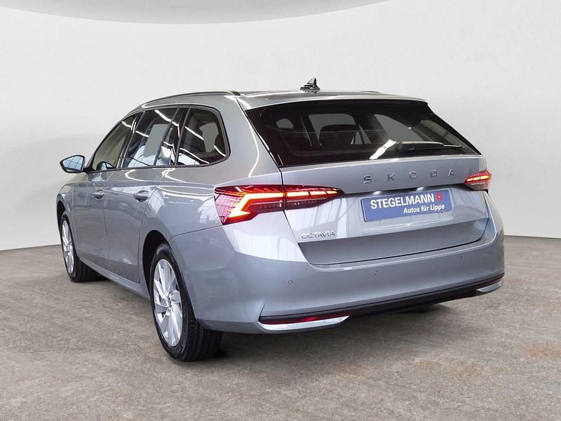 Ny Skoda Octavia Selection 150 HK (110 kW) 2026 Sølv Stationcar