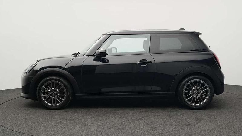 Gebraucht Mini Cooper Classic 156 PS (114 kW) 2024 Schwarz Kleinwagen