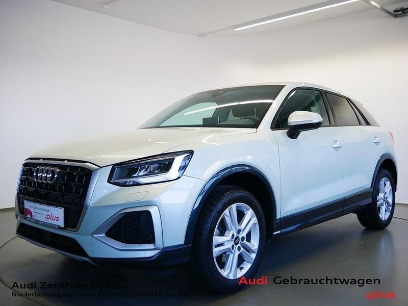 Tausilber metallic Gebraucht 2024 Audi Q2 Advanced SUV | 26.240 € (Fairer Preis) - Bild 1/4