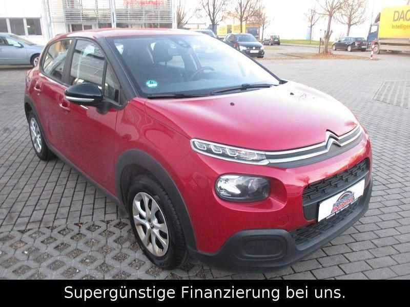 Gebraucht Citroën C3 Feel 82 PS (60 kW) 2019 Rot Limousine