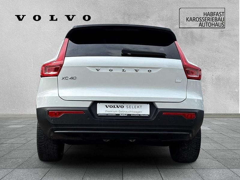 Gebraucht Volvo XC40 Ultimate 169 kW (231 PS) 2022 Crystal white / metallic SUV
