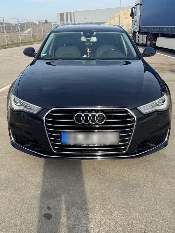 Gebraucht Audi A6 Ambiente 190 PS (139 kW) 2015 Andere farben Kombi