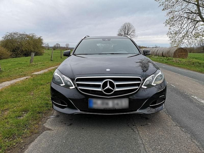 Gebraucht Mercedes E200 136 PS (100 kW) 2015 Schwarz Kombi