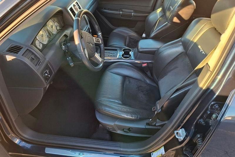 Gebraucht Chrysler 300C 218 PS (160 kW) 2010 Blau Limousine