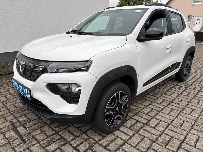 Weiß Gebraucht 2023 Dacia Spring Comfort Kleinwagen | 9.300 € (Guter Preis) - Bild 1/4