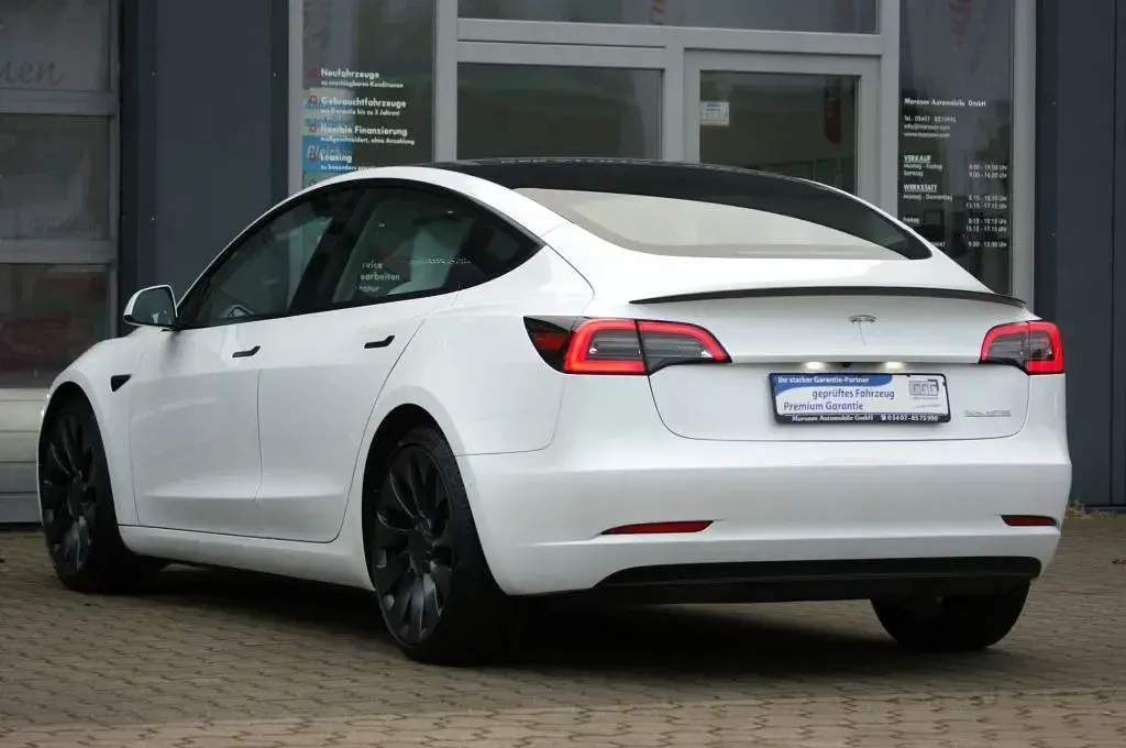 Gebraucht Tesla Model 3 Performance 377 kW (513 PS) 2021 Weiß Limousine
