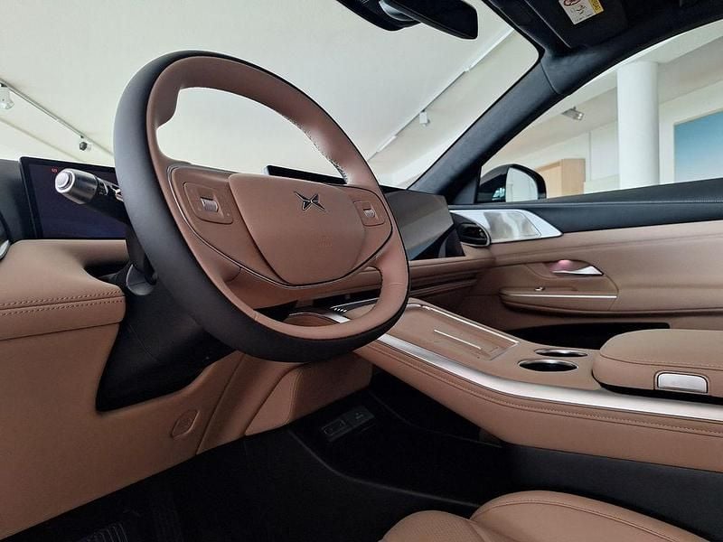 Neu XPENG G9 422 kW (575 PS) 2026 Schwarz SUV