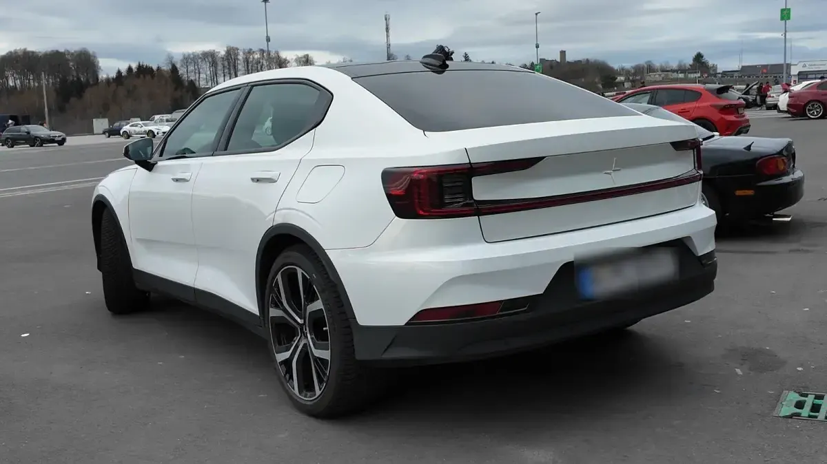 Gebraucht Polestar 2 Performance 300 kW (408 PS) 2021 Weiß Kleinwagen