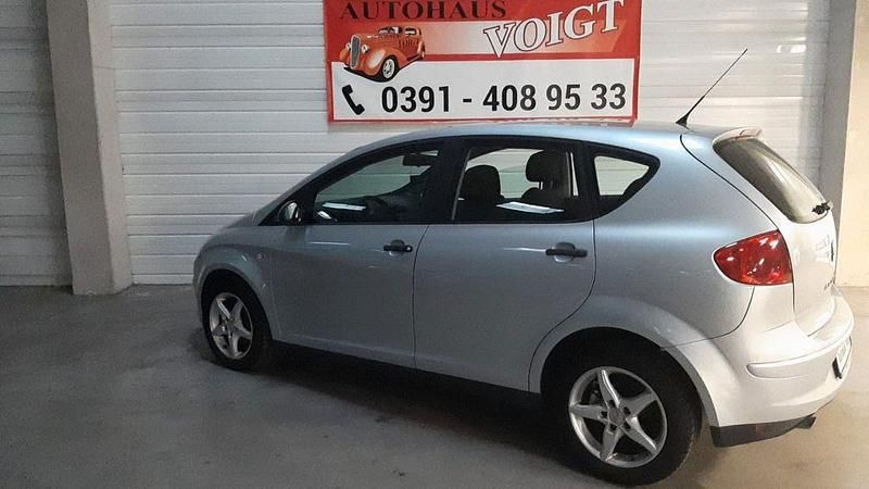 Gebraucht Seat Altea 105 PS (77 kW) 2008 Grau Van / Kleinbus