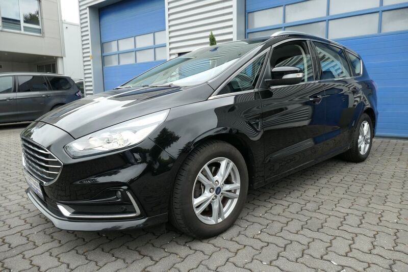 Schwarz obsidianschwarz metallic Gebraucht 2021 Ford S-MAX Titanium Van / Kleinbus | 21.850 € (Fairer Preis) - Bild 1/4