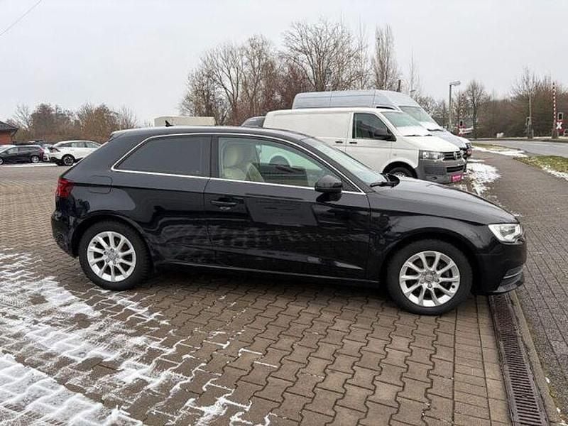 Gebraucht Audi A3 Ambiente 155 PS (114 kW) 2013 Schwarz